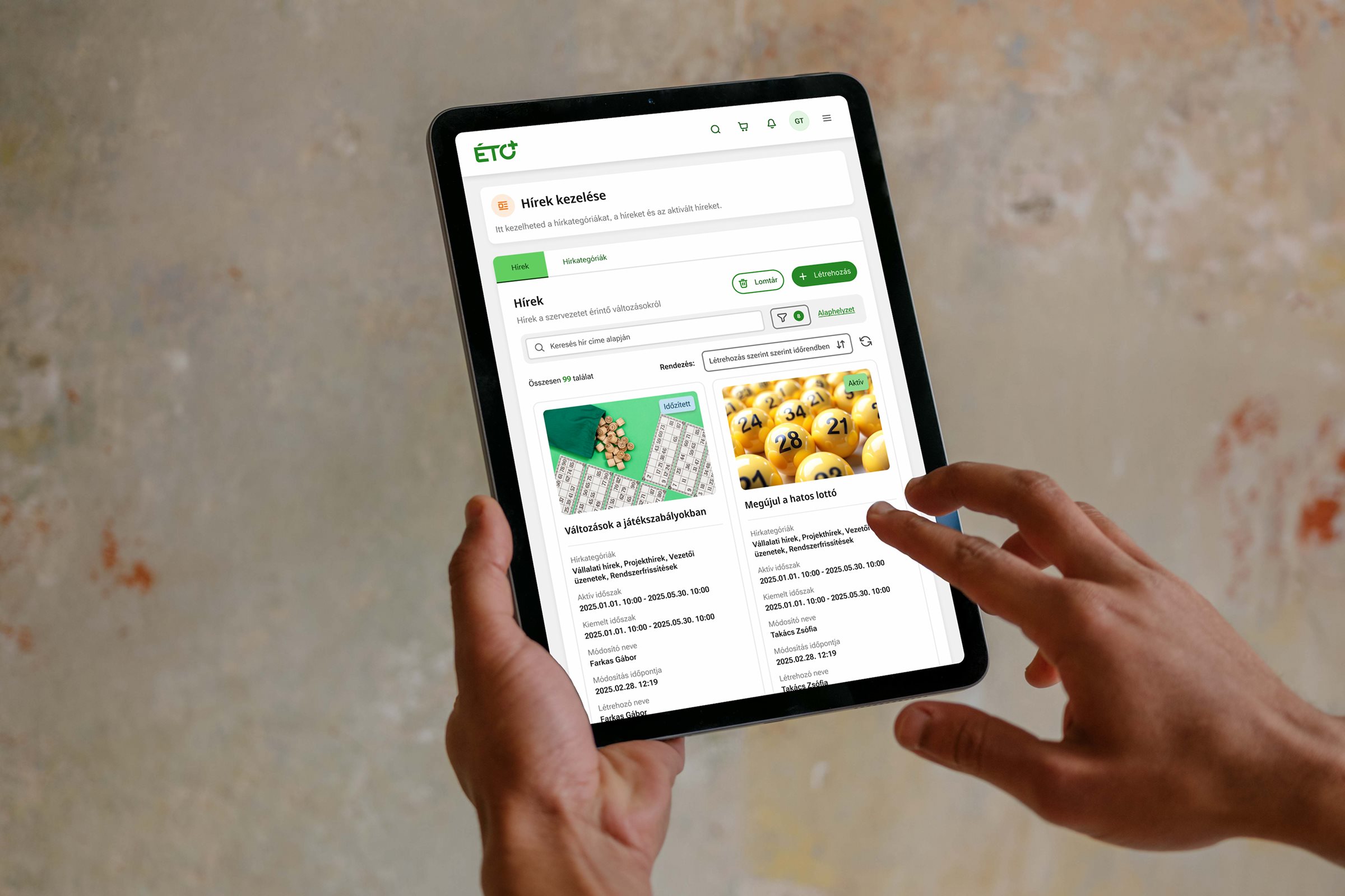 ÉTO+ belső rendszer tableten, kézben tartva