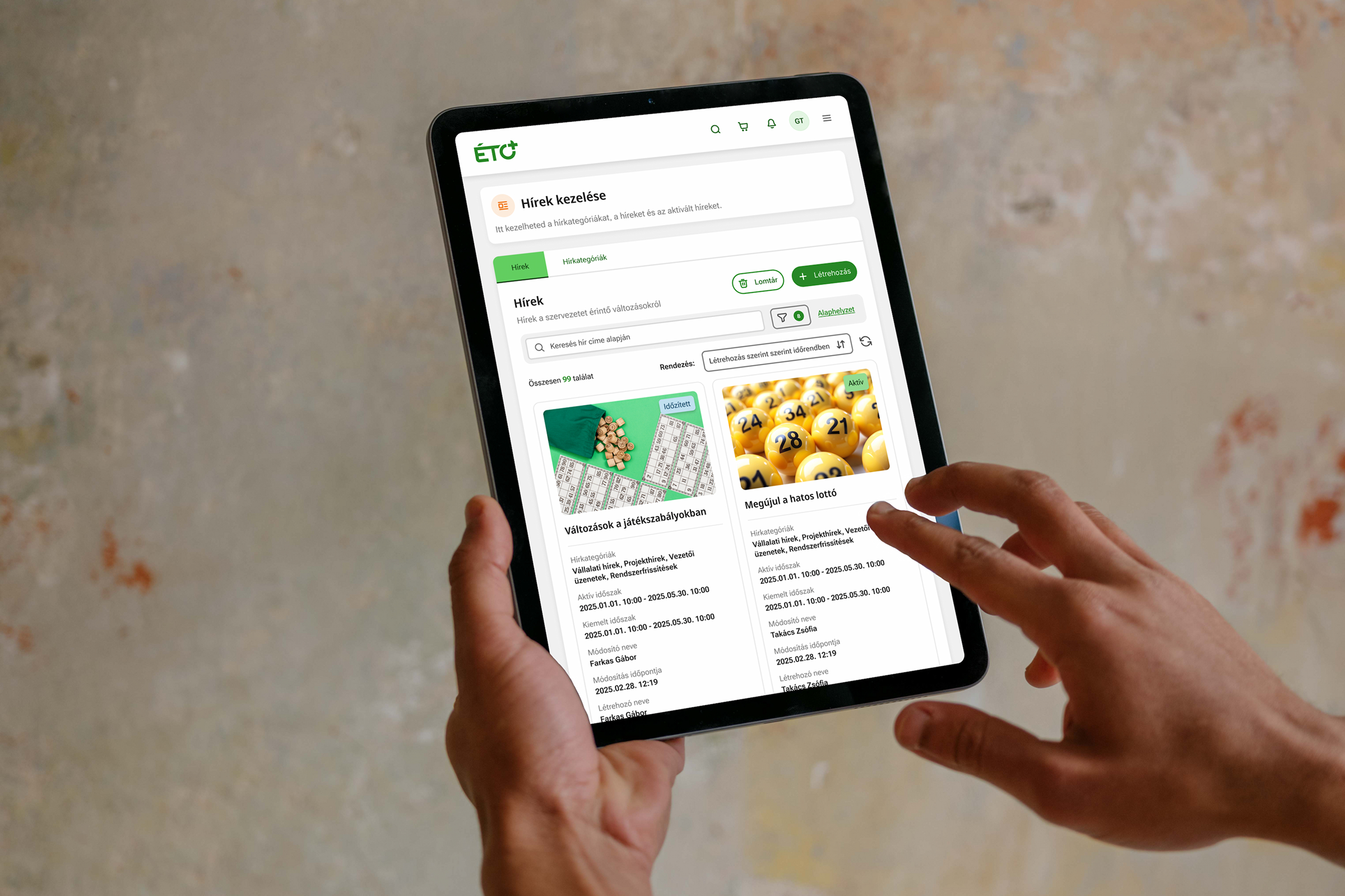 ÉTO+ belső rendszer tableten, kézben tartva